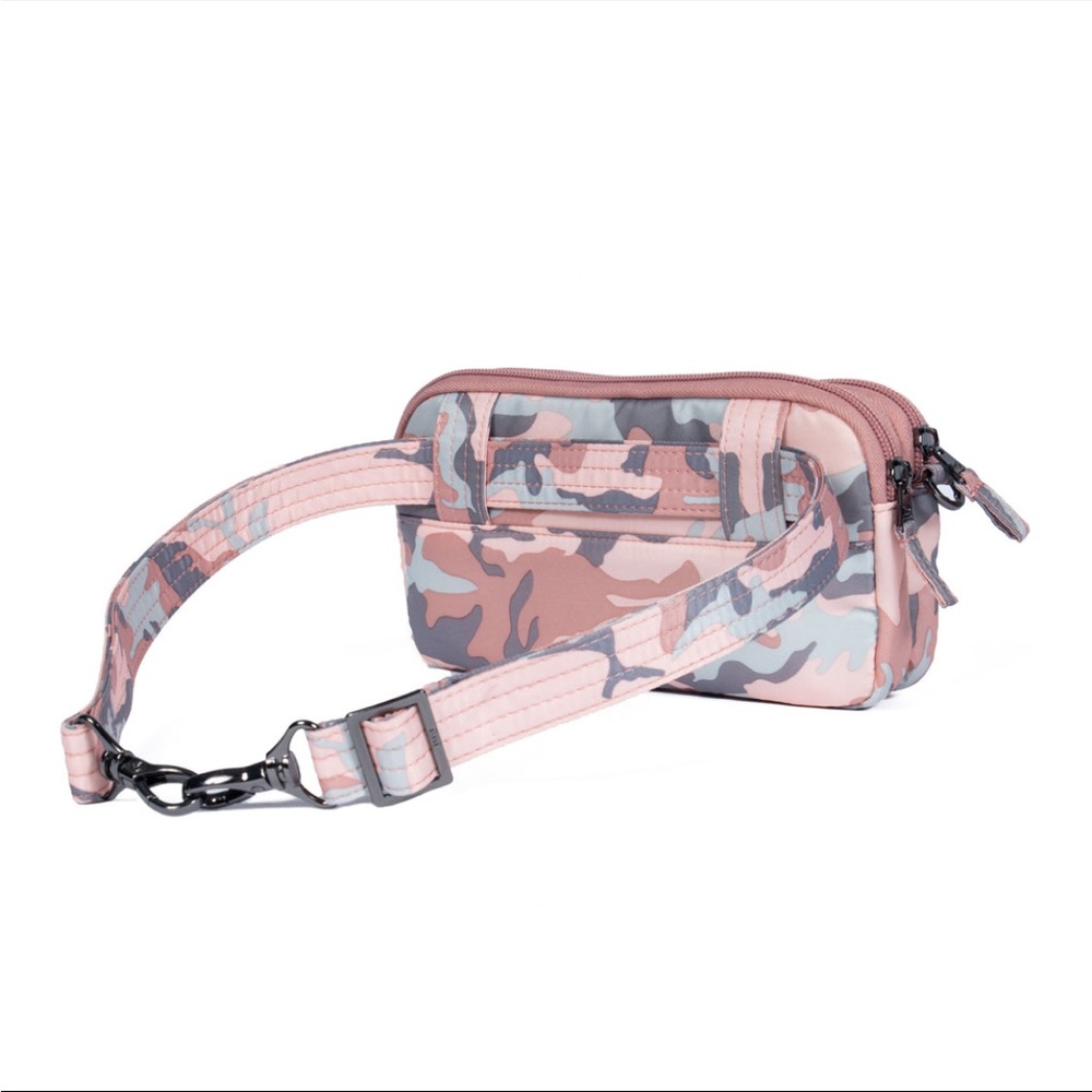 NWT Lug Coupe XL Convertible Crossbody Bag in Camo Rose🌹 - Picture 6 of 8